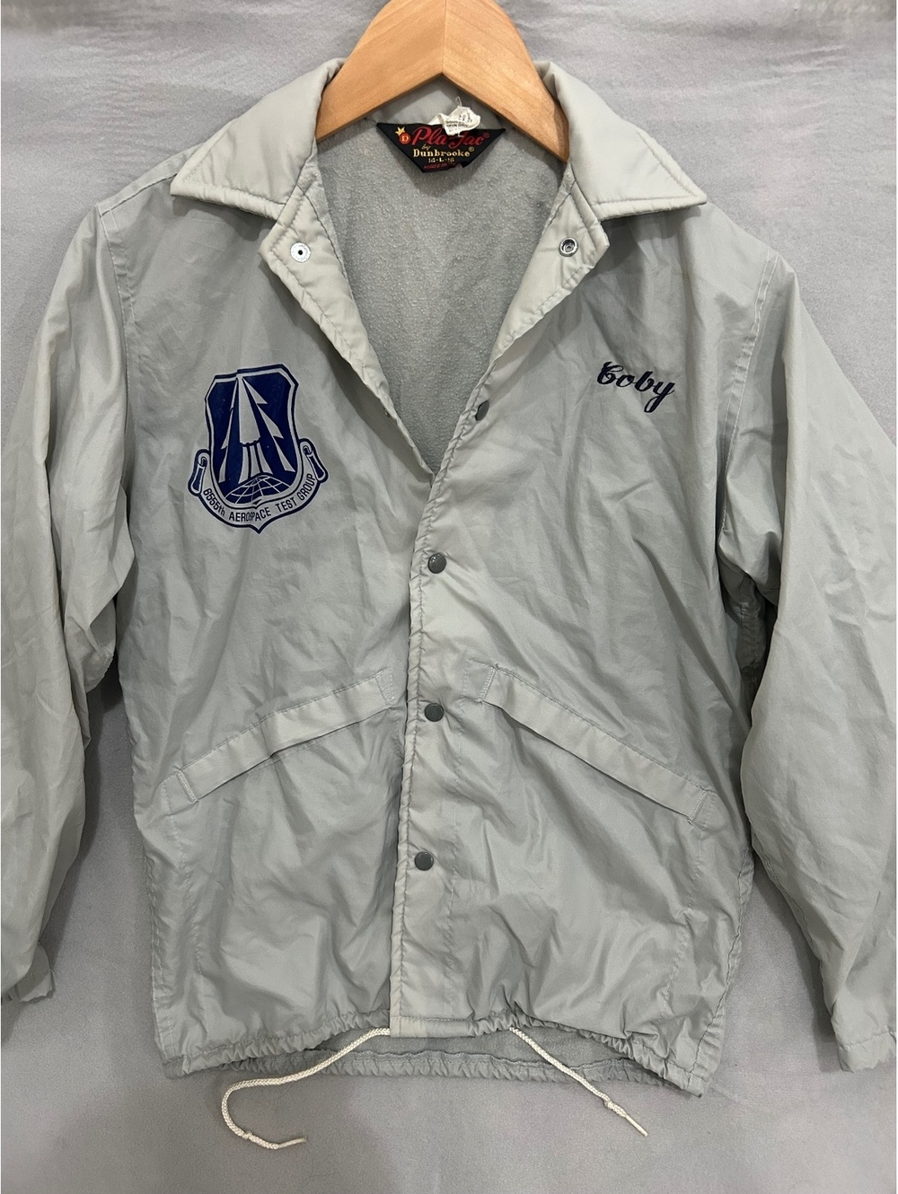Vintage 1980s US Air Force Test Group Air Force Shuttle Team gray jacket size 16